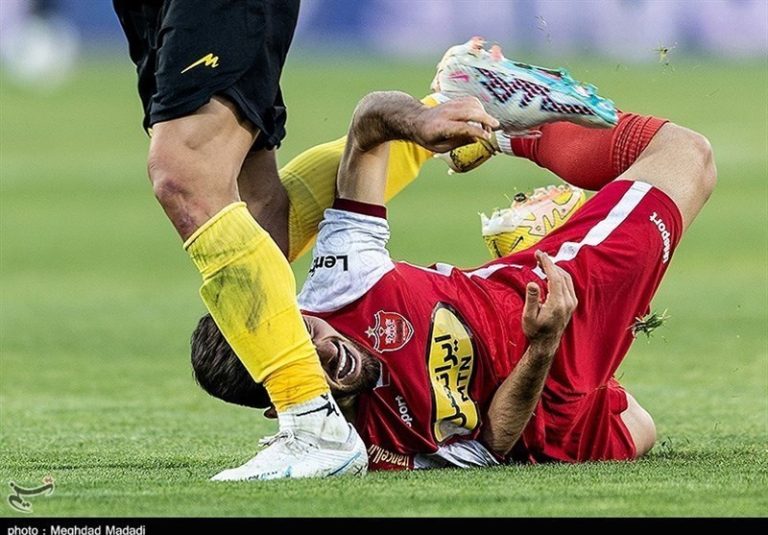 مهدوی: تضعیف رقبا از شگردهای قهرمانی است/ یک جرقه باعث شد حواس پرسپولیس جمع شود