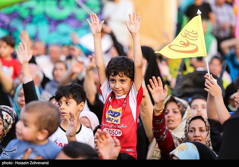 مهمانی ۱۰ کیلومتری غدیر؛ نمایش ارادت و حرکت ملت مسلمان به سمت قله عظیم ولایت