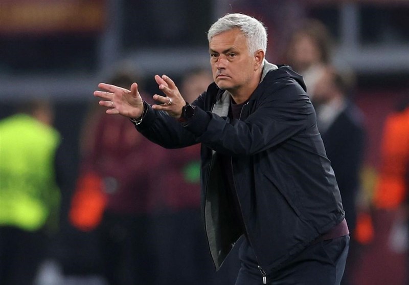 مورینیو جریمه شد و شروع فصل را از دست داد