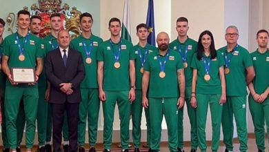 نشان افتخار بلغارستان به تیم والیبال جوانان این کشور