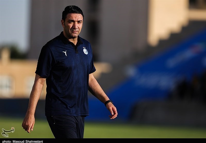 نکونام: هواداران عزیز، نمیتوانم تنها با همه چیز بجنگم/ استقلال بازیچه شده است + عکس