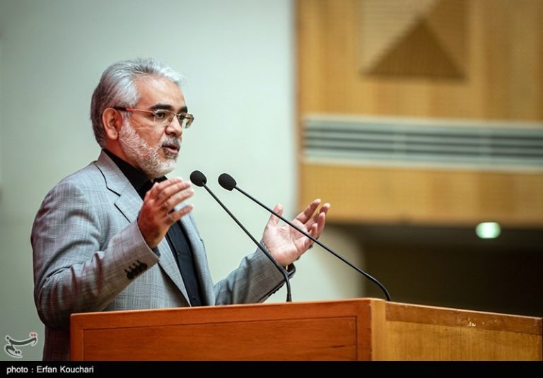 وام ارزی ۵ میلیون دلاری برای استقلال و پرسپولیس/قربان زاده: استقلال درآمد ناشی از عرضه اولیه بورس را هدر داد