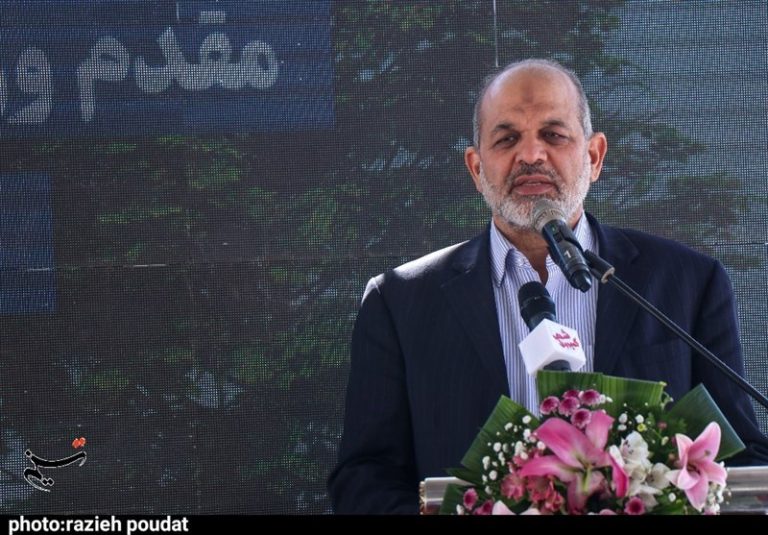 وحیدی: ساماندهی حاشیهنشینی را با جدیت پیگیری میکنیم