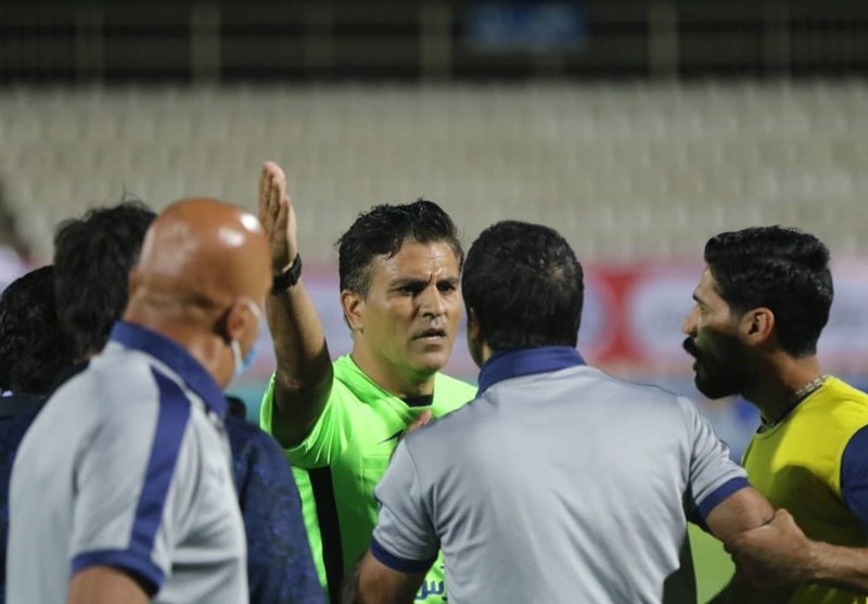 کرمانشاهی: اینکه می‌گویند امسال VAR را می‌آوریم یک شوخی است/ تا لحظه آخر در جمع مدعیان هستیم