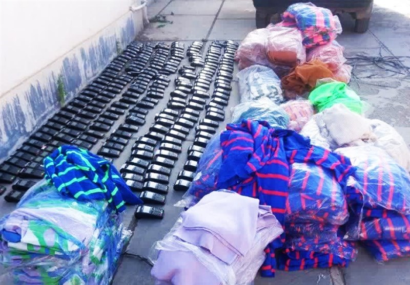 کشف ۲۴۰ دستگاه کارتخوان از یک فروشنده لباس قاچاق در قزوین