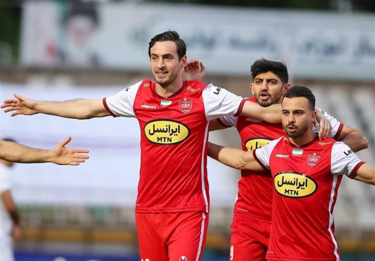 گولسیانی با پرسپولیس تمدید کرد