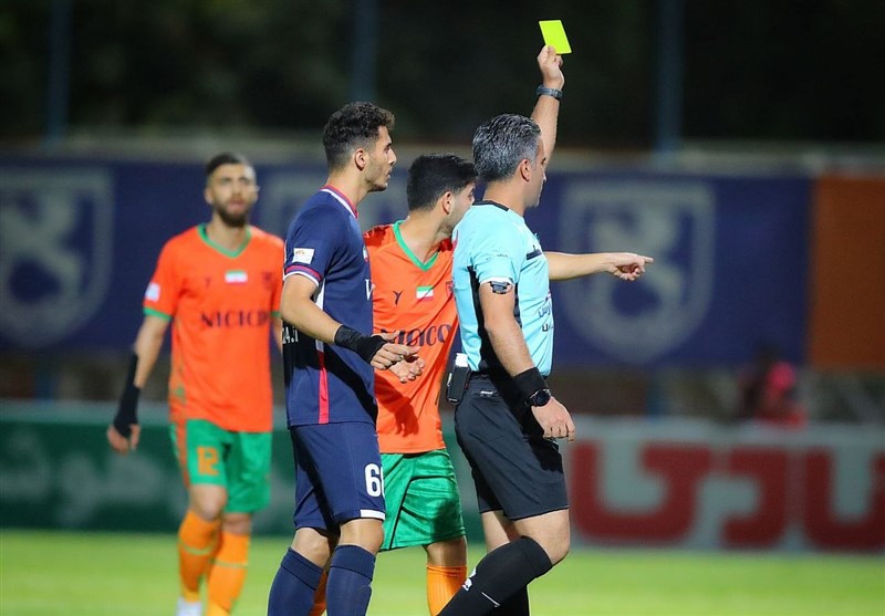 اعتراض باشگاه نساجی به اخراج نشدن بازیکن مس رفسنجان + عکس و فیلم