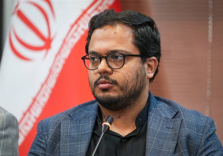 افتتاح رویداد «محرمشهر» با حضور شهردار تهران و وزیر فرهنگ/ اجرای مراسم عزاداری امام حسین(ع) روی عرشه کشتی ۵۰۰متری