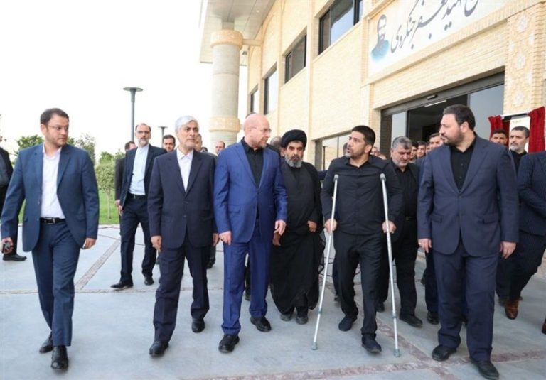 افتتاح ساختمان جدید فدراسیون کشتی با حضور قالیباف و هاشمی