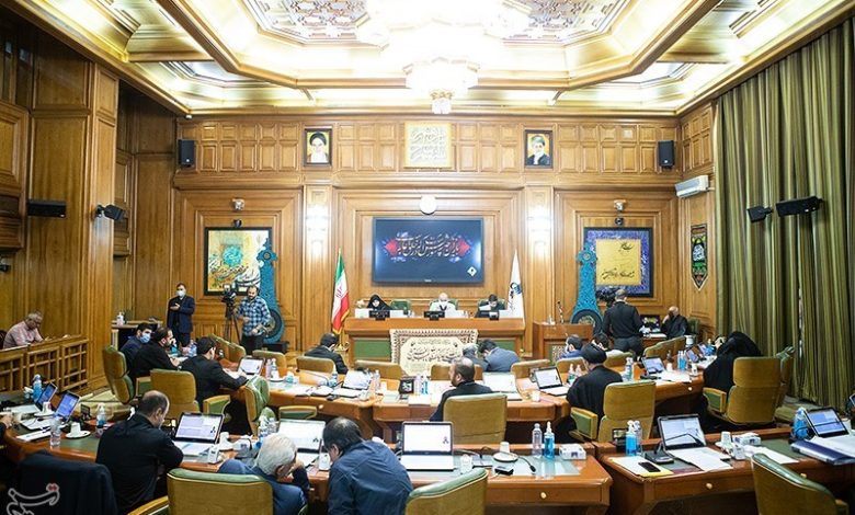 انتقاد اعضای شورای شهر تهران به عدم رعایت حجاب در مراکز خدماتی شهرداری تهران