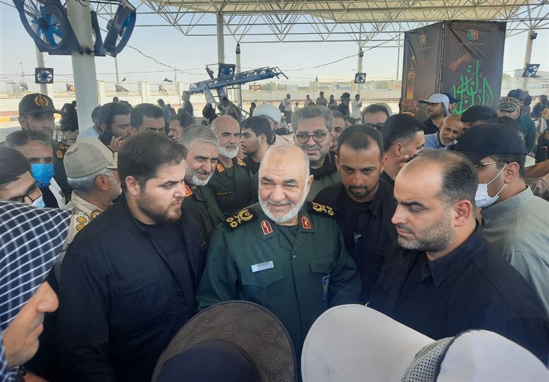 بازدید میدانی فرمانده کل سپاه از مرز چذابه/ سرلشکر سلامی: تردد زائران به سمت کربلا کاملا روان است + فیلم و تصاویر