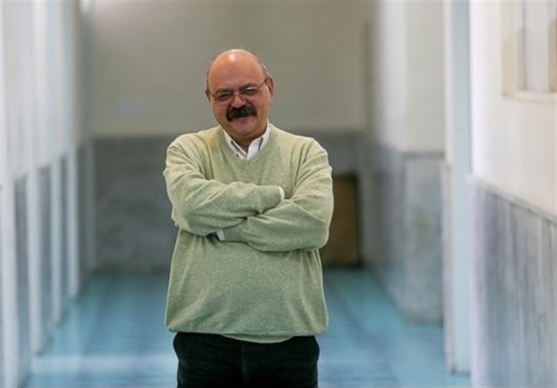 بدرود آقای زبانشناسِ نجیب