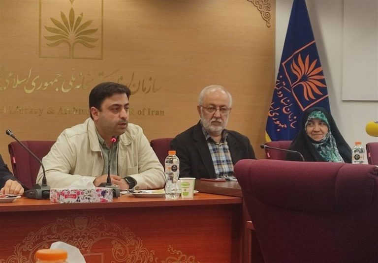 تعیین تکلیف یک میلیارد برگ از اسناد راکد دستگاههای دولتی/ چرا شیفت شب کتابخانه ملی باز نمیگردد؟
