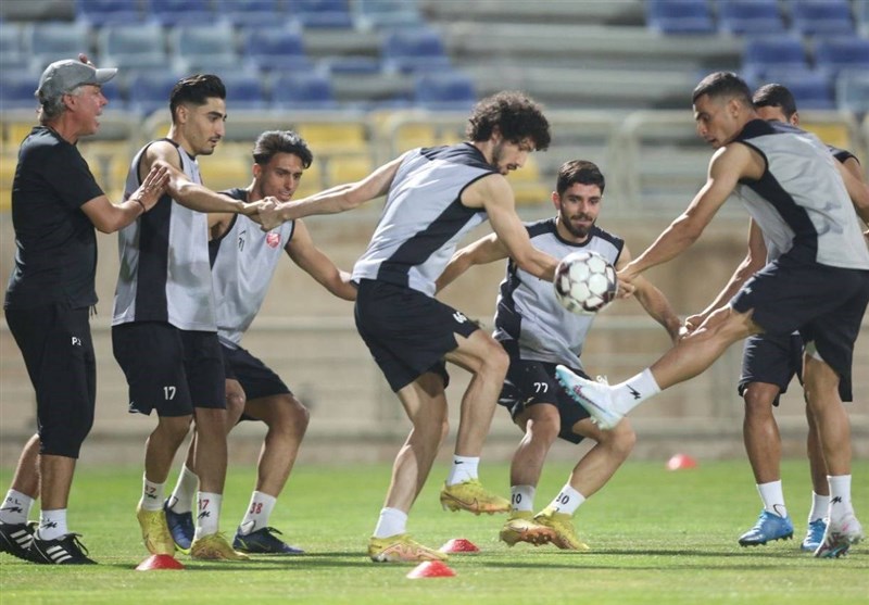 تمرین پرنشاط پرسپولیسیها بعد از جلسه فنی