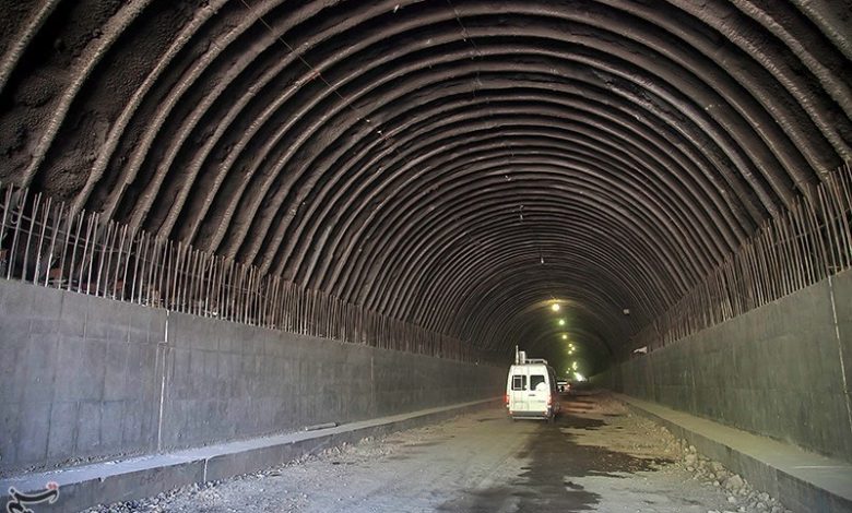 تونل دوم راه کربلا آخر هفته زیر بار ترافیک می‌رود/ تردد روان‌تر در مسیر ‌”ایلام ـ مهران”