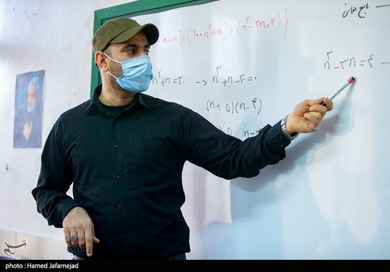 جذب دانشجوی “دبیری” توسط دانشگاههای برتر/ شرط سن ۲۴ برای دانشگاه فرهنگیان