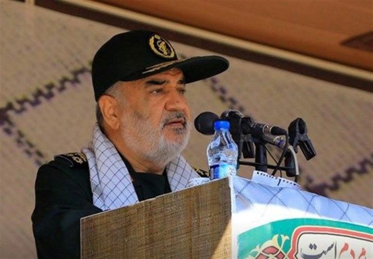 درخواست دفاتر بسیج دانشجویی از سردار سلامی برای برخورد با ایجادکنندگان ناامنی