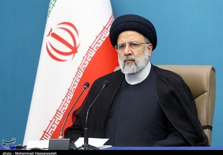 رئیسی بهمناسبت روز خبرنگار از سازمان صدا و سیما بازدید کرد