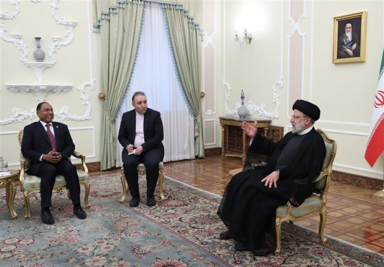 رئیسی: مناسبات اقتصادی با مالزی با تدوین برنامه راهبردی بلندمدت باید افزایش یابد