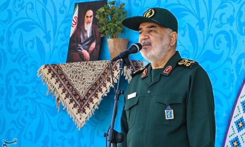 سرلشکر سلامی: صنعت دفاعی ایران ذهنیت دشمنان در یکه تازی علم و فناوری نظامی را شکست