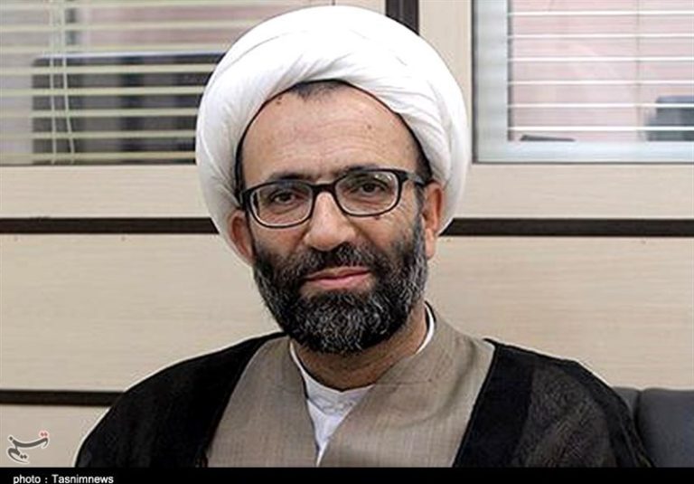 سلیمی: قوه قضائیه درباره خروج تعدادی از فرشهای سعدآباد از کشور توضیح دهد