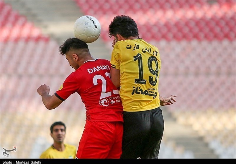 شکایت باشگاه سپاهان از مالک تراکتور