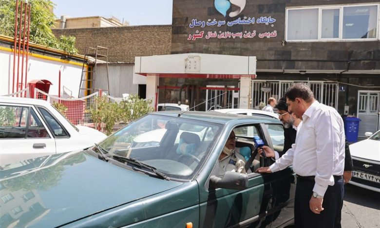مخبر: مقرر شد سقف برداشت بنزین در ۱۵ جایگاه تهران لغو شود