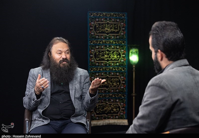 «منتهی»| روایت کوروش زارعی از لائیکهایی که با پیامِ علی سلیمانی به پیادهروی اربعین آمدند