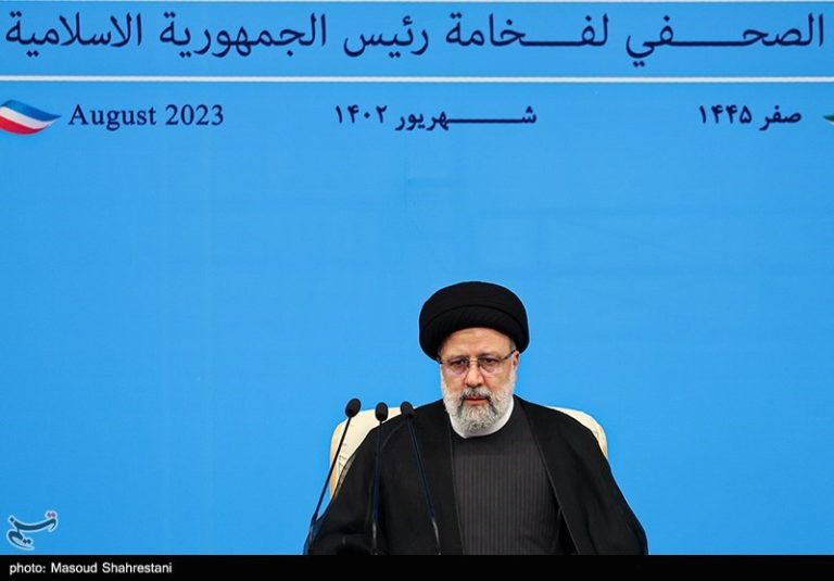 نشست خبری رئیس جمهور آغاز شد