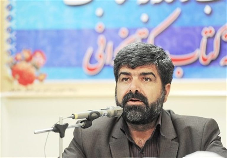 نویسنده کتاب «چشمههای بهشت» : نسل امروز بهاندازه نسل دیروز خداباور است