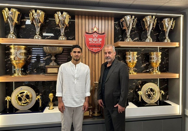 هافبک پرسپولیس رباط داد