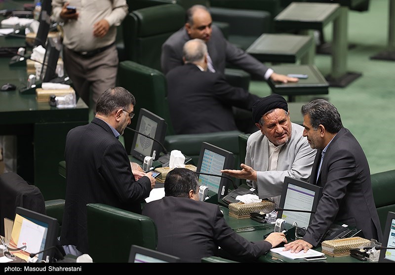 واکنش نمایندگان به سرعت اینترنت/ مردم از وضعیت ارائه اینترنت ناراضی هستند