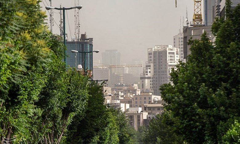 وضعیت هوای تهران ۱۴۰۲/۰۵/۲۳؛ پیش‌بینی هوای “آلوده” به‌واسطه وجود “ازن”