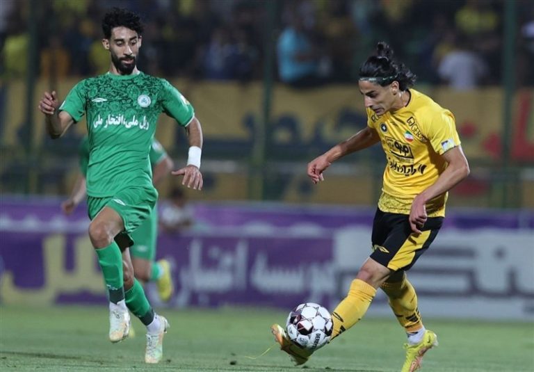 پدیده سپاهان در تیم منتخب هفته دوم لیگ برتر فوتبال