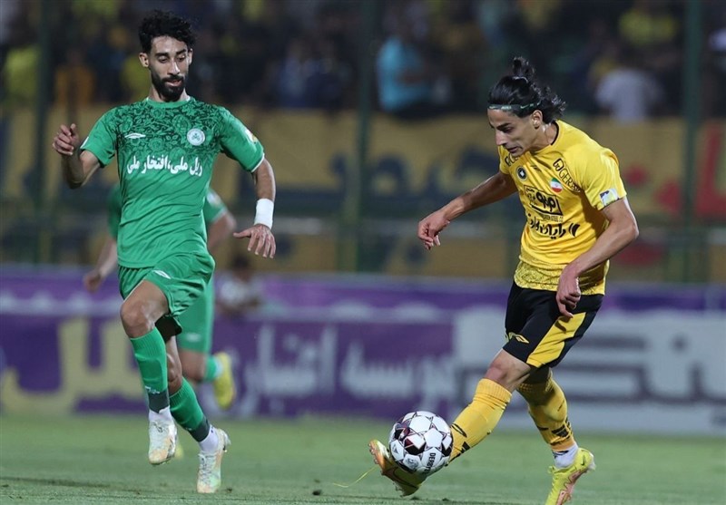 پدیده سپاهان در تیم منتخب هفته دوم لیگ برتر فوتبال