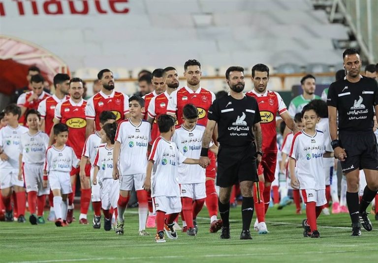 کنعانیزادگان: بازیهای پرسپولیس را در مشهد برگزار کنید