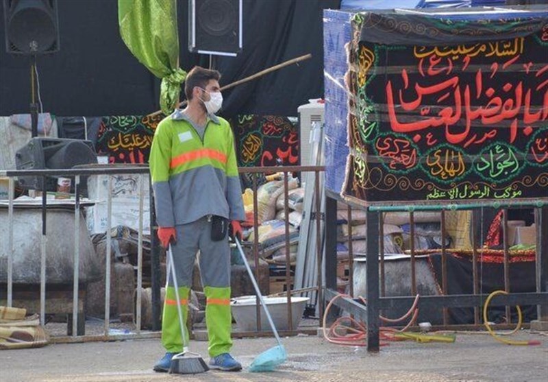 گفتوگو با پاکبانان در کربلا: کاری که ما میکنیم خدمت کوچکی به زوار الحسین(ع) است