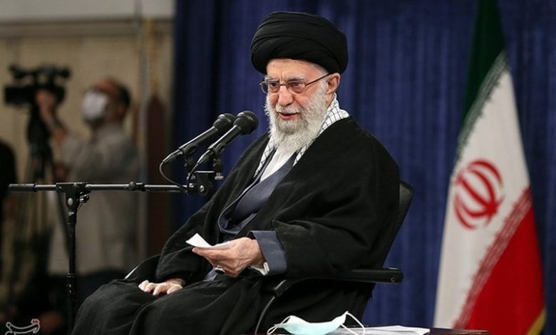 استفتاء از امام خامنه‌ای؛ منظور از وهن دین و مذهب چیست؟
