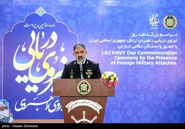امیر ایرانی: رفتار حرفهای نیروی دریایی میتواند باعث بالا رفتن جایگاه ایران شود
