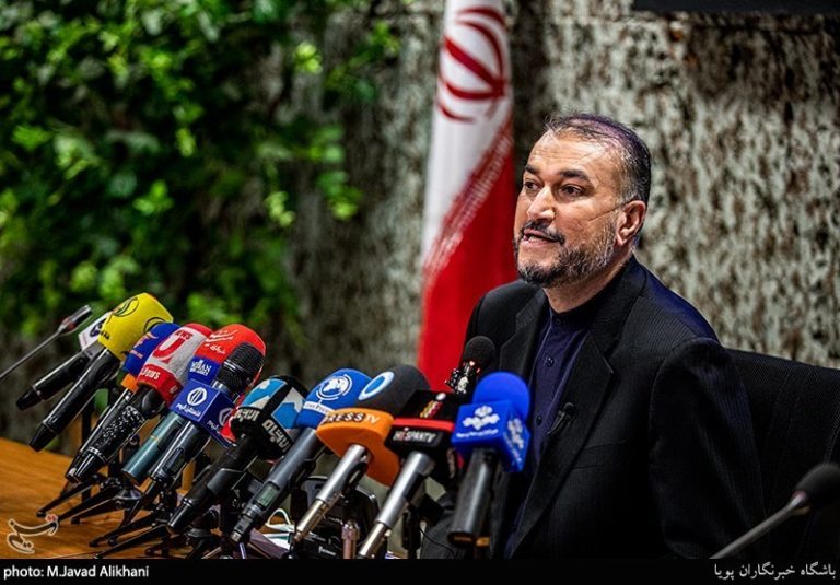امیر عبداللهیان: سیاست کشور را به شرق یا غرب گره نزدهایم/ لغو تحریمها را با دیپلماسی عزتمندانه دنبال میکنیم