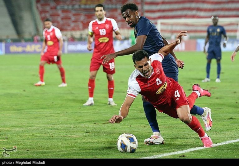 باقریها: دیدار پرسپولیس – النصر دو درس مهم داشت/ چمن آزادی بزرگترین ضدتبلیغ است