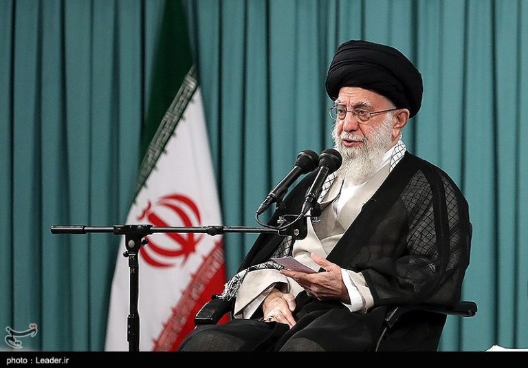 توصیههای امام خامنهای برای «راهپیمایی مقدس» در پاسخ به نامه دانشآموزان اربعینی