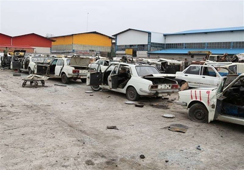 خروج سالانه ۵۰۰ هزار خودرو فرسوده از رده /حمایت مجلس از ورود خودروهای برقی و هیبریدی