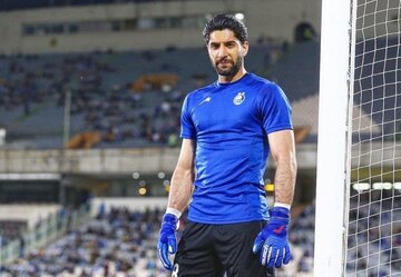 دروازهبان مطرح استقلالی از فرودگاه دیپورت شد