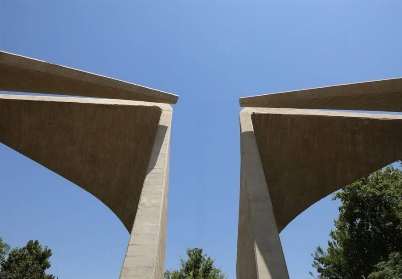 دهکردی: تخلیه کافه های اطراف دانشگاه تهران مربوط به طرح توسعه دانشگاه است