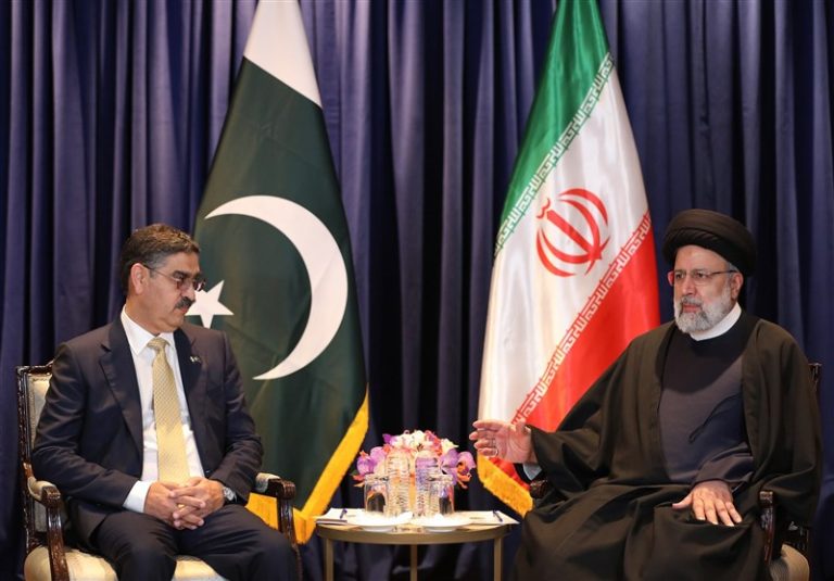 رئیسی: تغییرات بینالمللی هیچ تاثیری بر روابط خوب ایران و پاکستان نمیگذارد