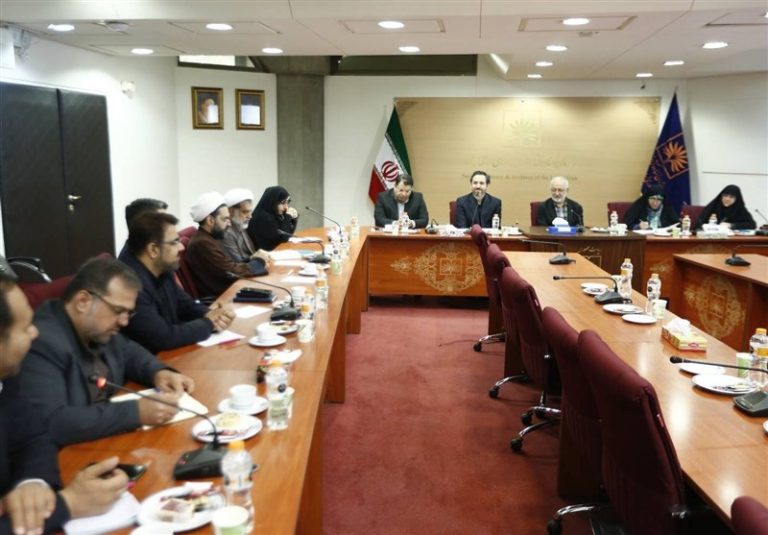 رایزنهای فرهنگی ایران از کتابخانه ملی حکم گرفتند