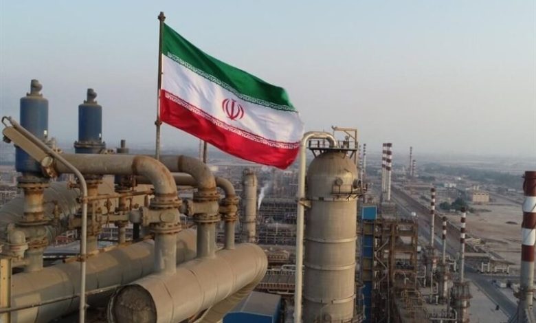 رویترز: تولید نفت ایران به بالاترین رقم طی ۵ سال گذشته رسید