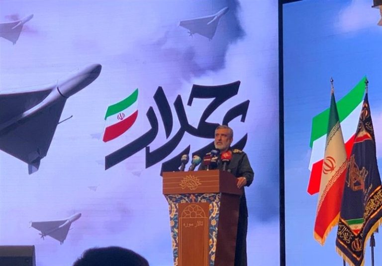 سردار حاجیزاده در رونمایی مستند پرچمدار: بسیاری از کشورها از پهپادهای ایران الگو میگیرند