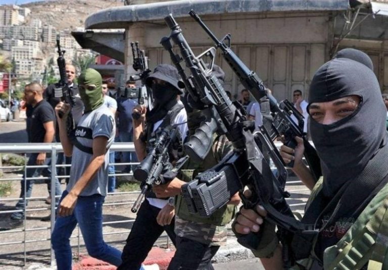 شهادت ۲ جوان فلسطینی در طولکرم/ تلفات سنگین صهیونیستها در عملیات «شمشیر اردوگاه»